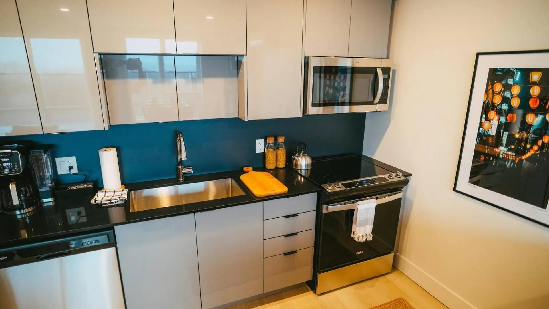 Chic Cozy Retreat - 2Br - Stunning North End Views Apartman Halifax Kanada