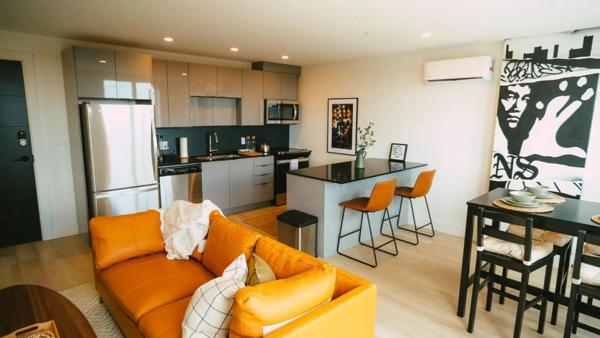 Chic Cozy Retreat - 2Br - Stunning North End Views Apartman Halifax Kanada